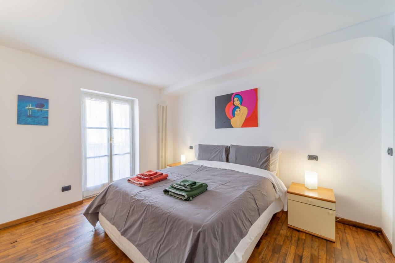 Parrot House - Casa In Centro A Parma Apartment Luaran gambar